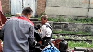 ЗАМЕНА ПОДШИПНИКОВ ХОДОВОГО РЕДУКТОРА НА КОЗЛОВОМ КРАНЕ. КРАНОВЩИК. CRANE OPERATOR IN RUSSIA
