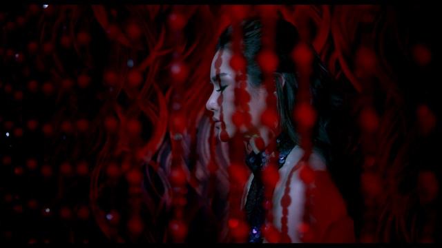Only God Forgives by Nicolas Winding Refn (Cliff Martinez - Sister, Pt. 1) смотреть онлайн