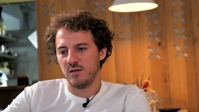 Сколько стоит открыть свой ресторан? Как заработать на ларьке с шауромой? Советы Евгения Клопотенко смотреть онлайн