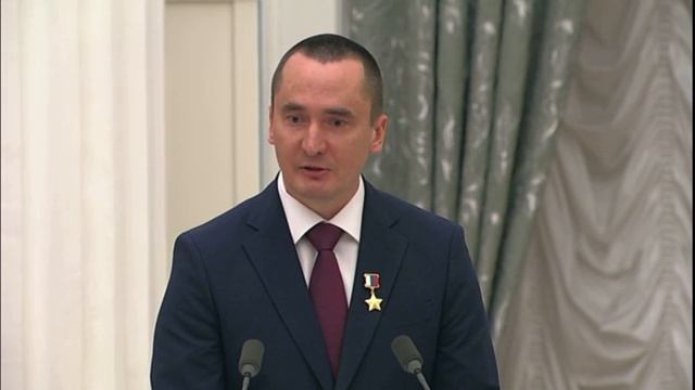 Петр Дубров - Герой России смотреть онлайн