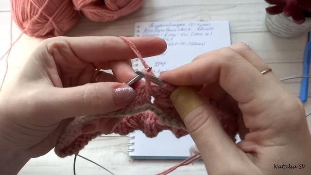 Полукомбинезон (штанишки) для новорожденного спицами с ластовицей. Подробный мастер-класс. Часть1 смотреть онлайн