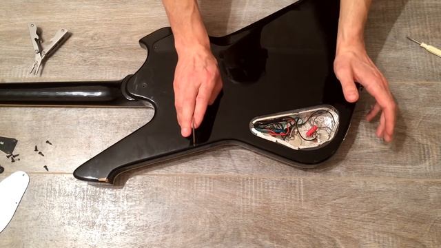 Разбор Washburn PS1800 (replica)