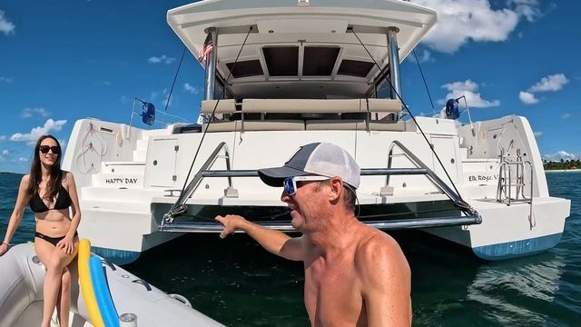 Two Girls are better than one - Tahiti Beach смотреть онлайн