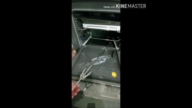 Духовой шкаф Hansa BOEI69474 Комплектация смотреть онлайн