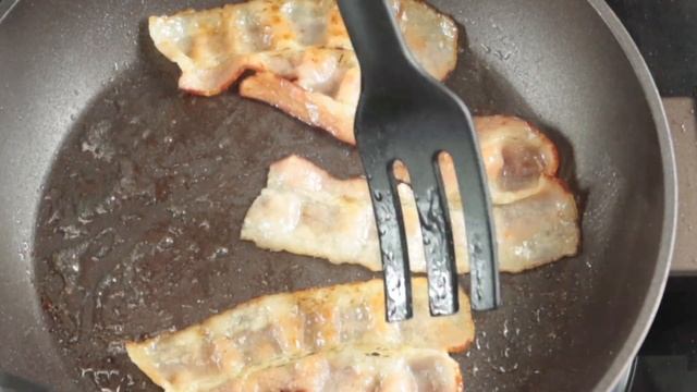 Супер Яичница с беконом! Простой рецепт! Просто Вкусно смотреть онлайн