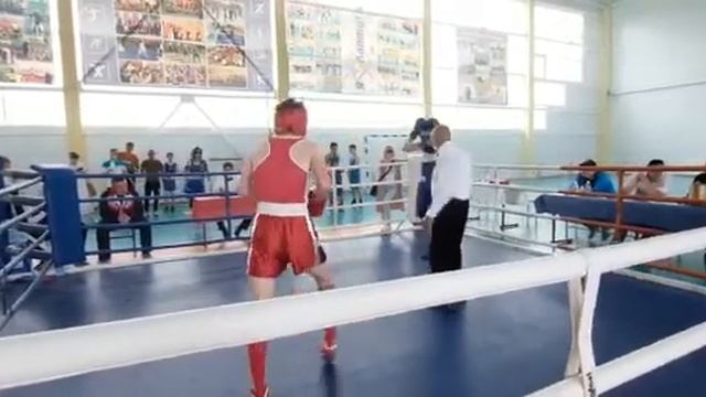 Артур Гриненко бокс ,Артур в красном ,3 раунд. смотреть онлайн