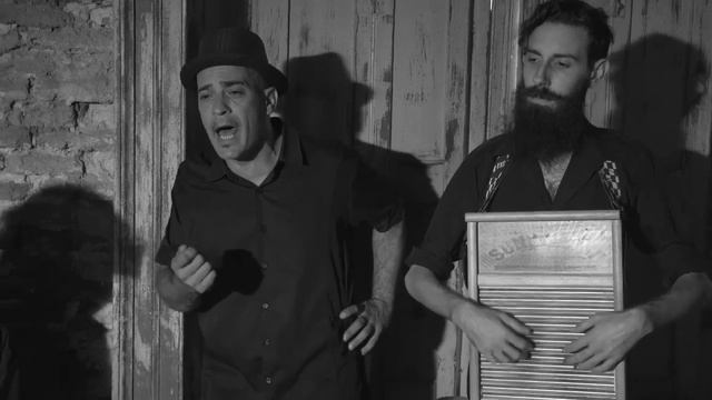 Cebando Mate. Juan Iriarte. ( Aut. Liliana Esther Maturano ) Tormenta. Sin interés comercial. смотреть онлайн