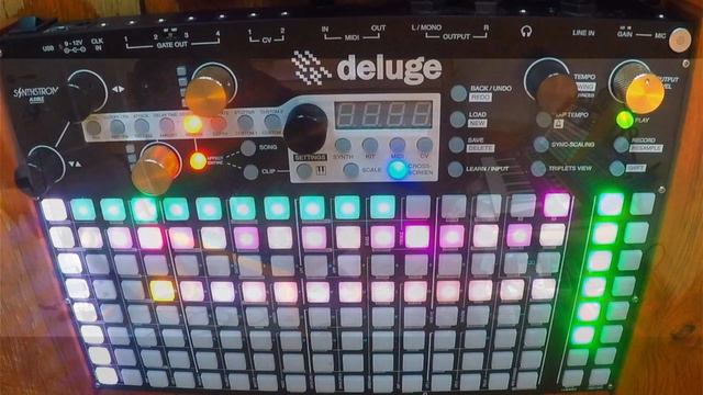 Nightly Tunes - Synthstrom Deluge смотреть онлайн