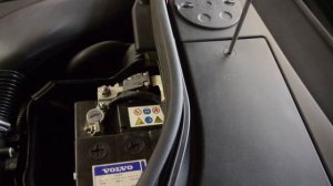 How To Change the battery in Volvo S60 and XC60 -  Car Battery Replacement