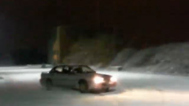 Mitsubishi Galant GTI E39 Dynamic 4 Winter Drift Winterspaß mit Allrad-power! смотреть онлайн