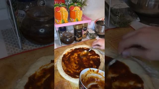 ЭТО ОЧЕНЬ ВКУСНАЯ И СОЧНАЯ ПИЦЦА I Как приготовить пиццу? Рецепт вкусной пиццы! смотреть онлайн
