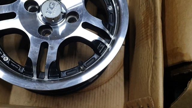 Продаю литые диски R14 (4 шт) смотреть онлайн