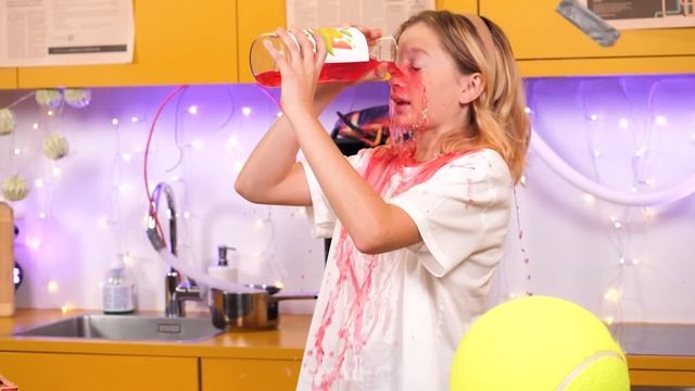 Kids vs Doctor ? | Amazing DIY Ideas and Parenting Hacks by Gotcha! смотреть онлайн