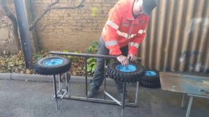 Тачка с поворотным механизмом своими руками.