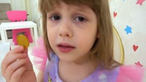 Ева и игра с мороженым