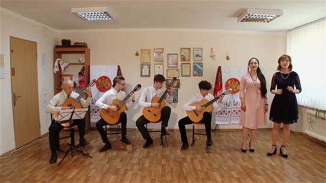 "Весеннее Танго" - Альбина Шевлякова, Регина Мамедова и ансамбль гитаристов п/у Виктора Семенюты смотреть онлайн