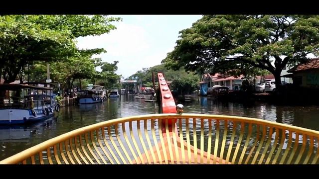 alleppey houseboat trip| alappuzha houseboat trip | alleppey backwaters смотреть онлайн
