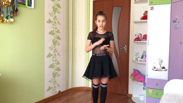 УРОК ТАНЦЕВ "1" учим ЧА-ЧА-ЧА . Тренировка дома @NastionaZhuk смотреть онлайн