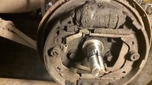 КАК ЗАМЕНИТЬ ЗАДНИЕ ТОРМОЗНЫЕ КОЛОДКИ НА ХЁНДАЙ АЦЕНТ