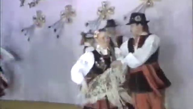 Kujawiak z oberkiem z XV lecia ZPiT Małopolska z Dębicy,rok 1986 смотреть онлайн