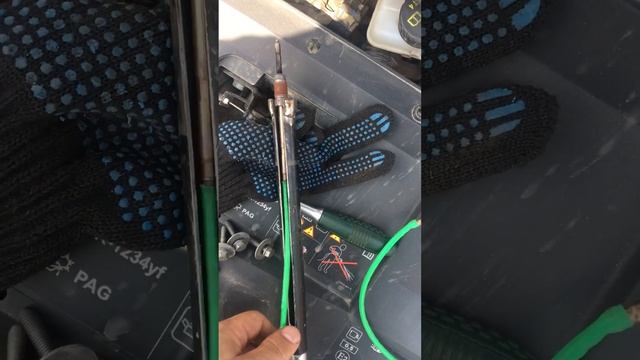 Рено Сценик 4 R9m .Замена датчика температуры отработанных газов.