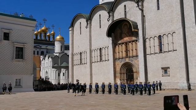 Онлайн - экскурсия "Развод президентского полка". Соборная площадь. Кремль. смотреть онлайн