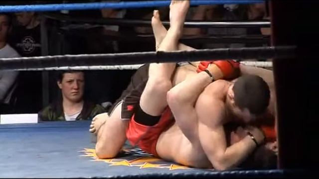 Nick 'Banjo' Patterson Vs Dennis Kelly смотреть онлайн
