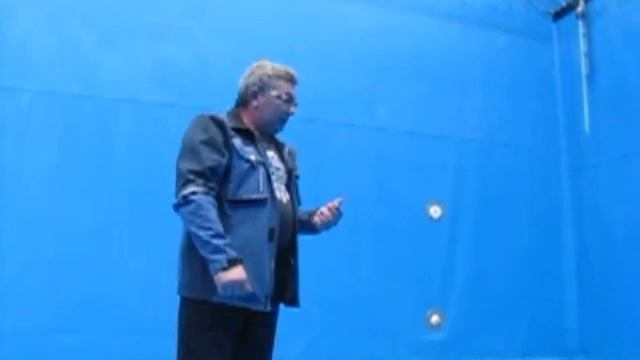 Ултрафиолетовая лампа в бассейне смотреть онлайн