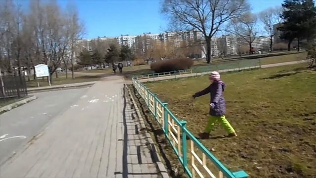 Игра в мяч на свежем воздухе смотреть онлайн