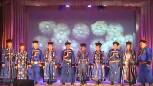 749 Народный фольклорный ансамбль Этигэл Улаалзай смотреть онлайн