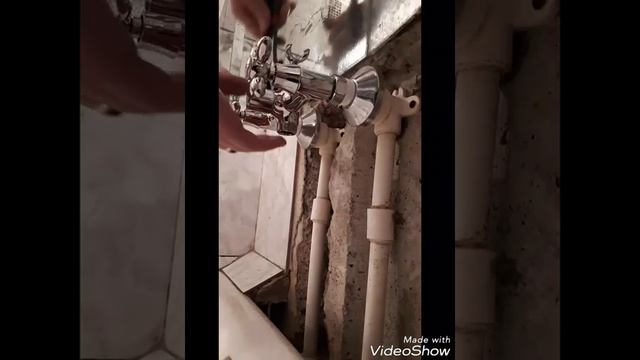 Ремонт Замена смесителя в ванной своими руками от А до Я смотреть онлайн