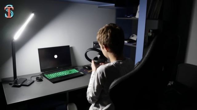 ROBLOX Doors МОНСТР из ДВЕРИ 50 НАПАЛ на МЕНЯ ! смотреть онлайн