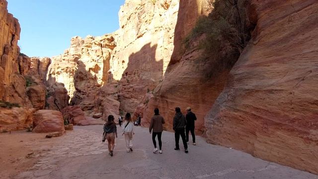 Лабиринт-вход в Петру - каньон Сик смотреть онлайн