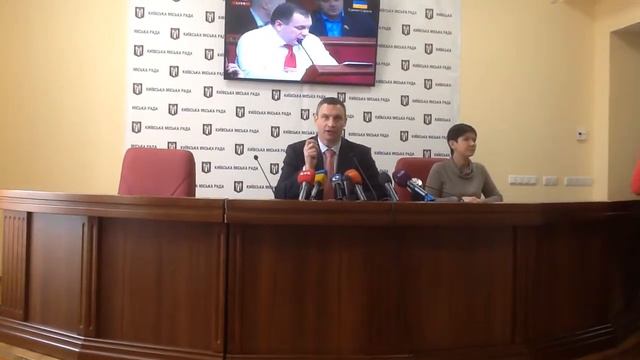 Кличко объяснил кто повышает тарифы на коммуналку смотреть онлайн