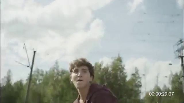 ОБКИДЫВАНИЕ ПОЕЗДОВ КАМНЯМИ