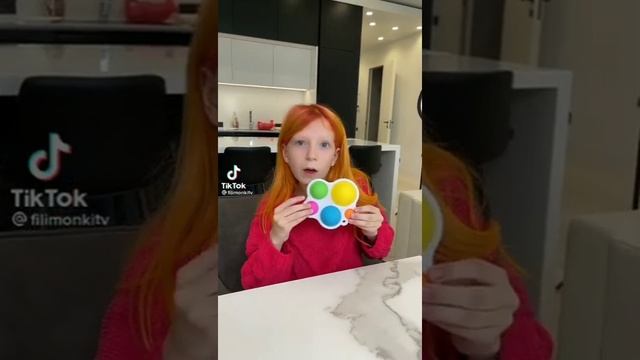 Фэмили бокс или Милана Хаметова У КОГО КРУЧЕ Попит и Симпл Димпл Тик Ток Тренды Лучшее Приколы смотреть онлайн