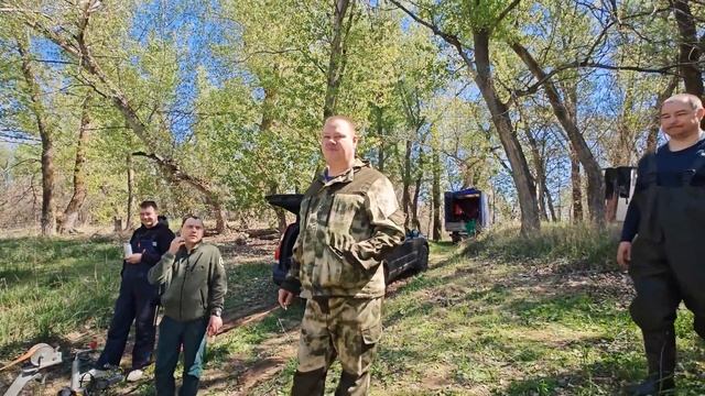Мы НАШЛИ!!! Рыбалка семьей в разлив. Поймали все кроме Маши смотреть онлайн