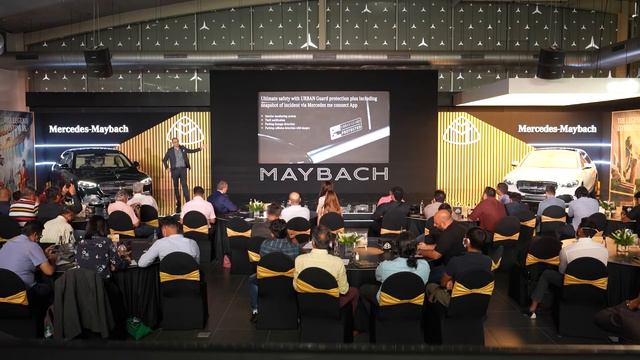 Catch the glimpse of the Mercedes-Maybach S-Class Launch смотреть онлайн