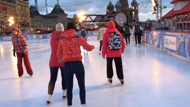 Каток на Красной площади (декабрь 2014) смотреть онлайн