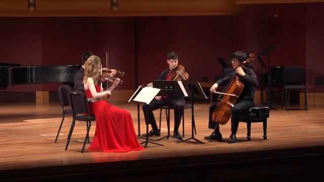 Britten: String Quartet No. 2, Op 36, Movement II, Vivace смотреть онлайн