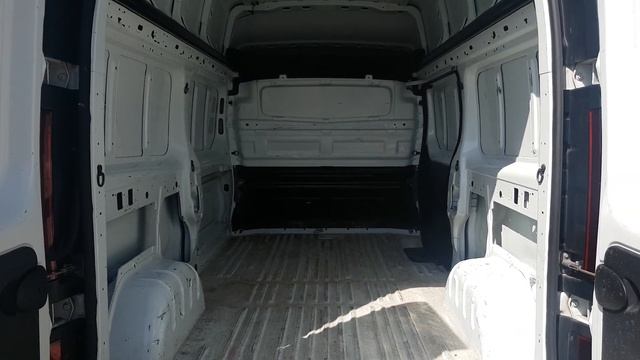 Renault Trafic T29 1.6 dCi 140CV S&S PL-TA L2H2 MAXI смотреть онлайн