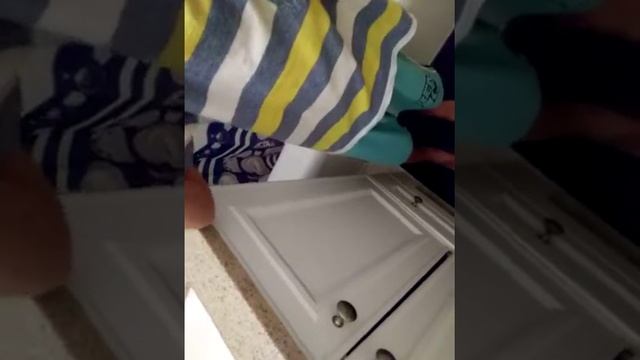 Мы чистим зубы новой щёткой (эликтричесткой) смотреть онлайн