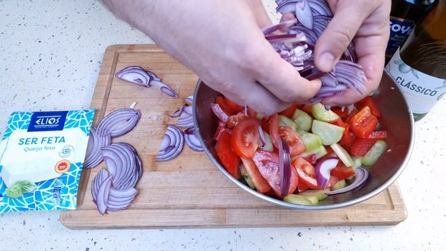 СТОП обращаю Ваше внимание на САМЫЙ НАСТОЯЩИЙ Греческий салат смотреть онлайн