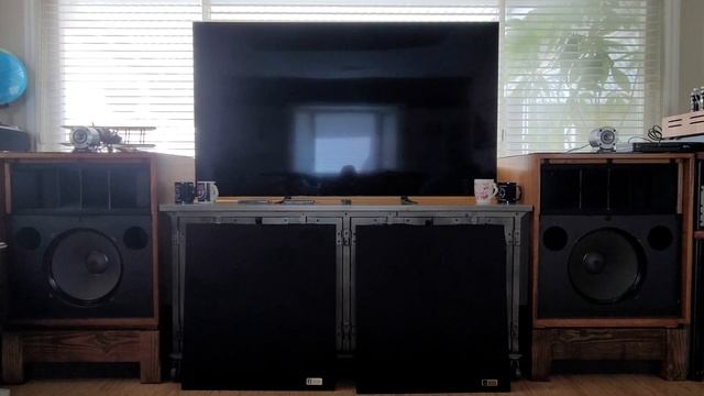 Altec Valencia 846b/CJ MV60se(KT120s)/Don Sachs Preamp(Tung Sol 6f8g)/Audio GD R28/Bluesound NODE смотреть онлайн