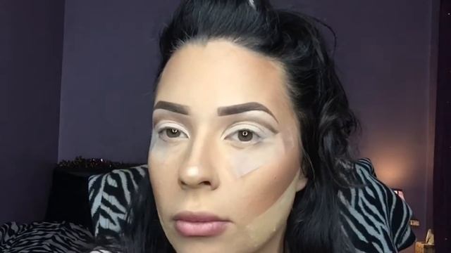 Glitter Cut Crease & Red Lips Makeup Tutorial! смотреть онлайн