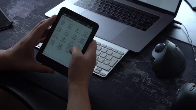 Как заставить себя опять читать. Обзор ONYX BOOX Robinson Crusoe 2