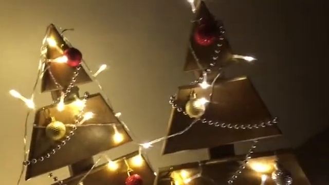 Новогодние ёлки WOOD IN METAL смотреть онлайн
