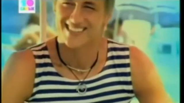 А девочкам видней!!!:))) смотреть онлайн