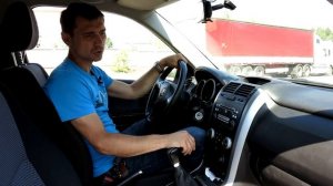 Suzuki Grand Vitara 1,6л 106 л/с 3d Честный тест драйв.