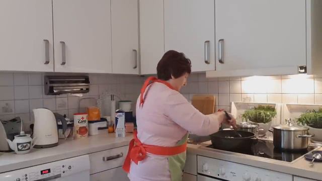 С одной курочки три блюда- Быстрый обед Домашняя еда Кухня Рецепты смотреть онлайн